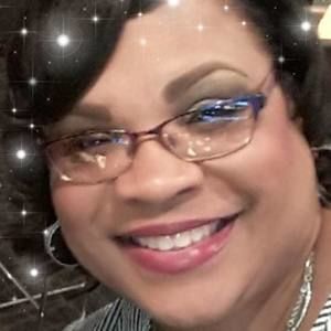 Meet your Posher, Chanel